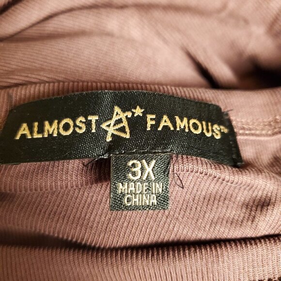 Almost Famous Womens Purple Keyhole Neck Short Sleeve T-Shirt Size 3X NWT - Picture 3 of 6